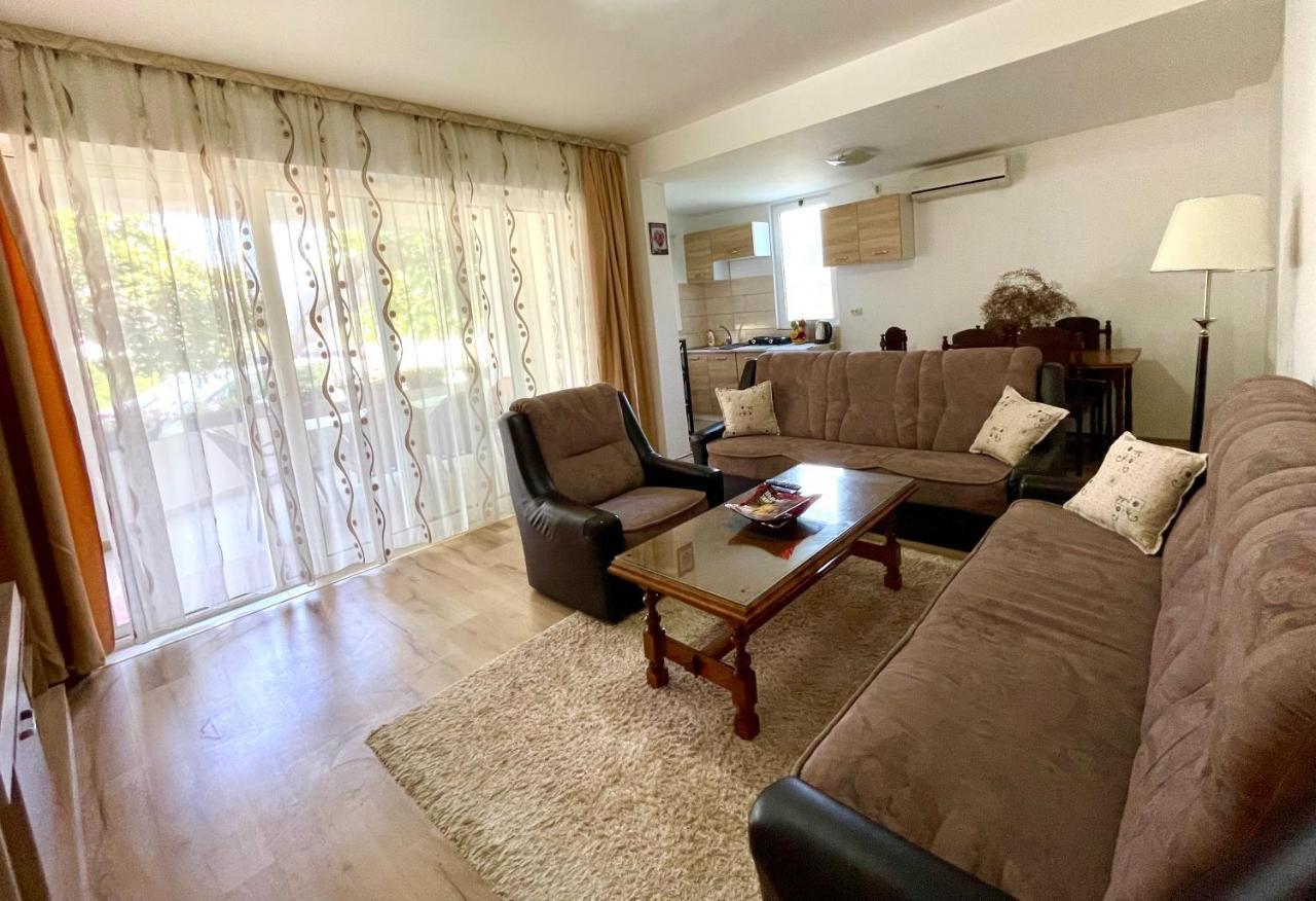 Apartments Flamingo Ulcinj Exterior photo