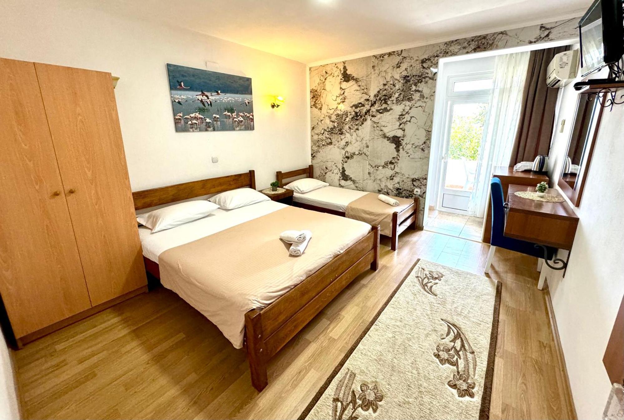 Apartments Flamingo Ulcinj Exterior photo